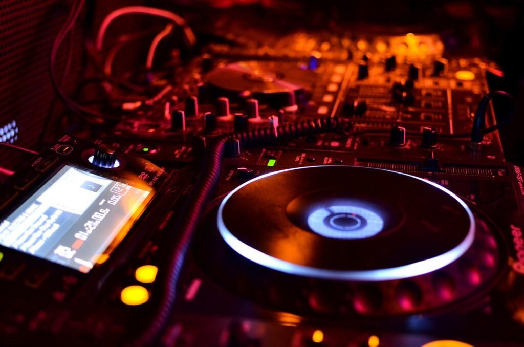 dj, songs, music, disco, equipment, play, dance, electronic, young, tune, track, audio, sound, musical, technology, party, songs, disco, disco, disco, disco, disco, dance, dance, party